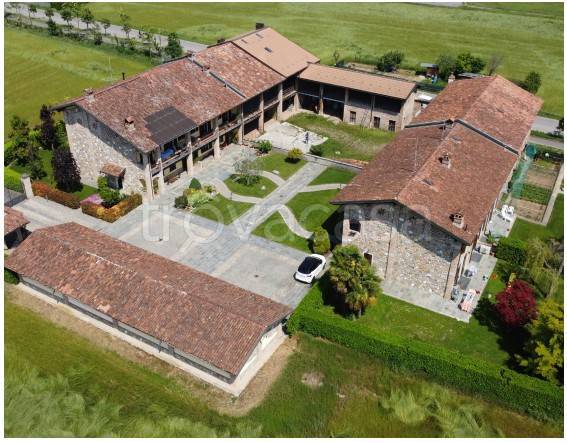 casale in vendita a Romano di Lombardia