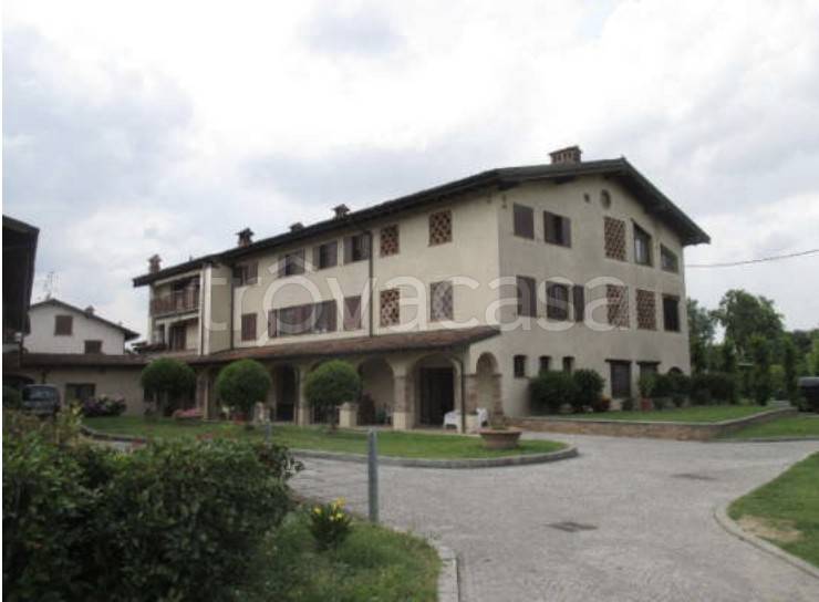 appartamento in vendita a Romano di Lombardia in zona Pascolo