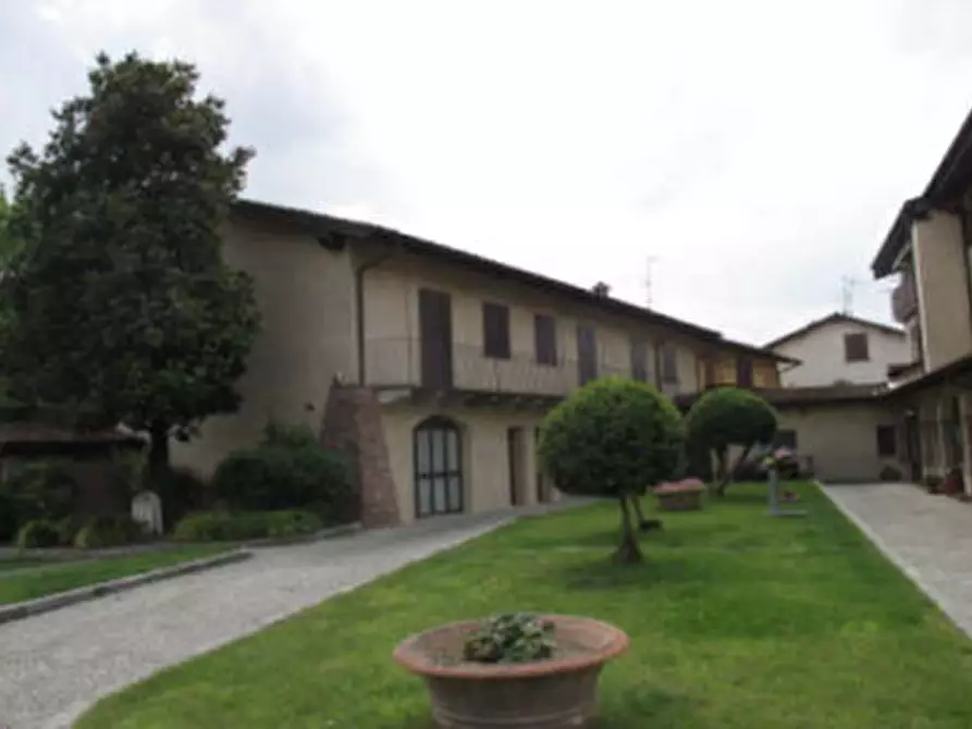 appartamento in vendita a Romano di Lombardia in zona Pascolo