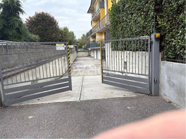 locale di sgombero in vendita a Romano di Lombardia