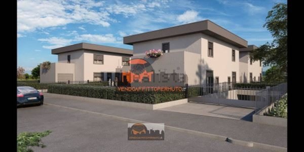 casa indipendente in vendita a Romano di Lombardia