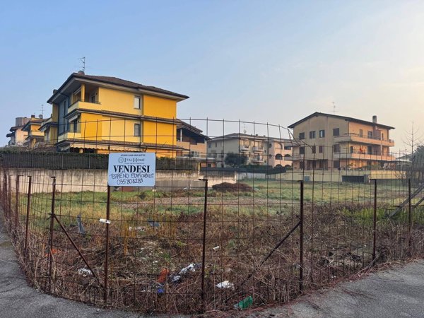 villa in vendita a Romano di Lombardia