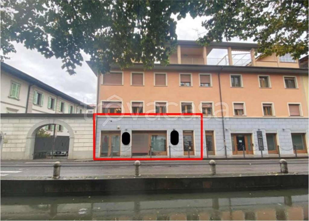 negozio in vendita a Romano di Lombardia