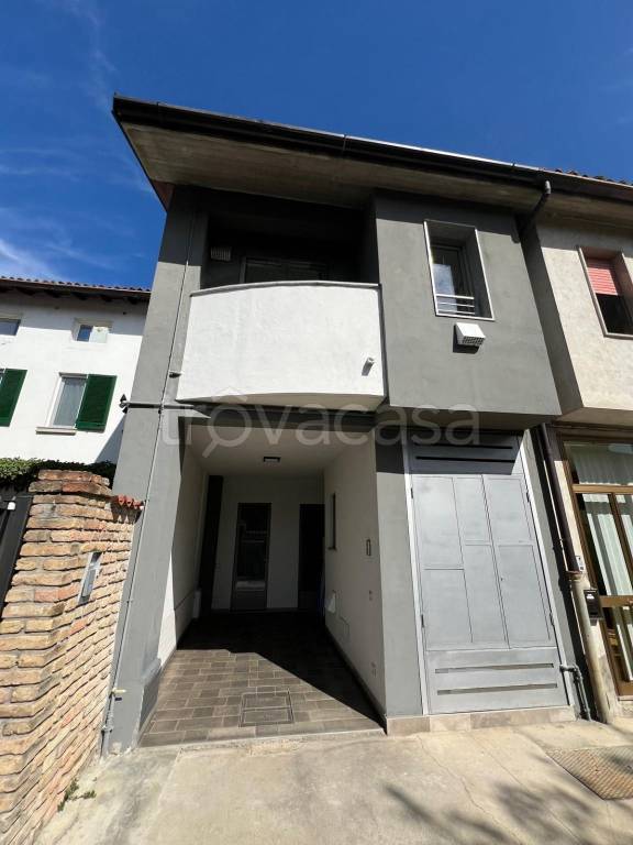 appartamento in vendita a Romano di Lombardia in zona Pascolo