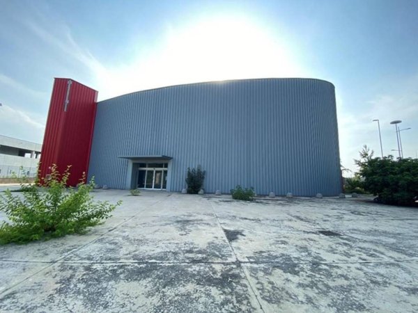 capannone in vendita a Romano di Lombardia