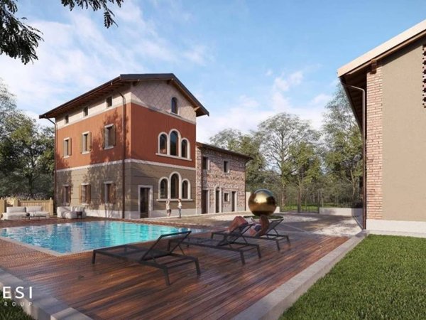 casa indipendente in vendita a Romano di Lombardia