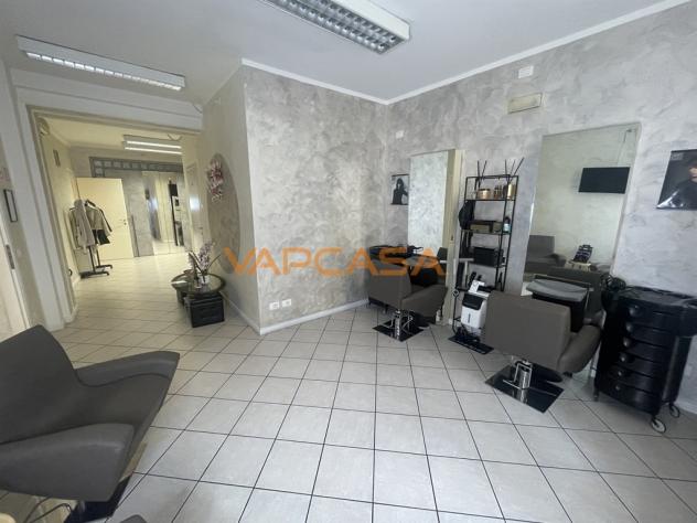 negozio in vendita a Romano di Lombardia