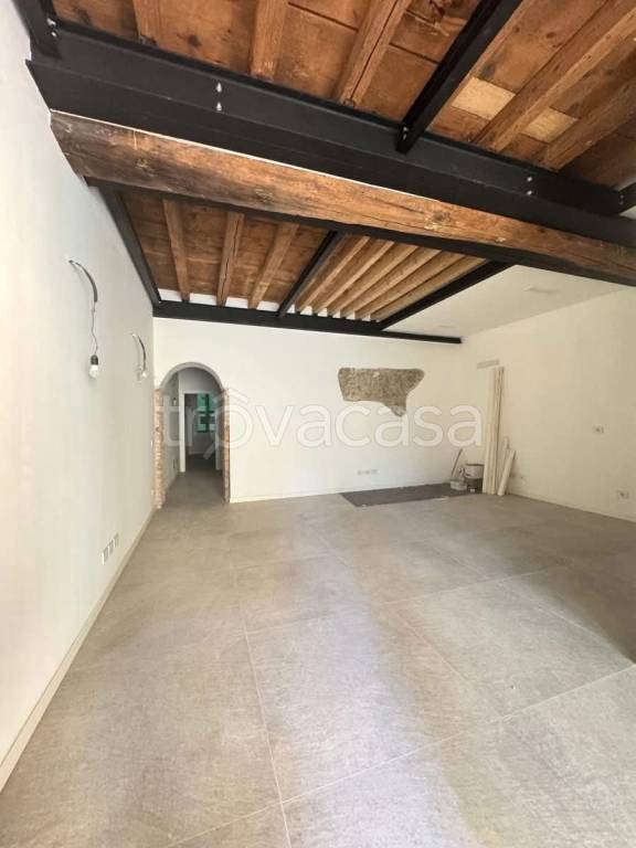 appartamento in vendita a Romano di Lombardia in zona Piscine