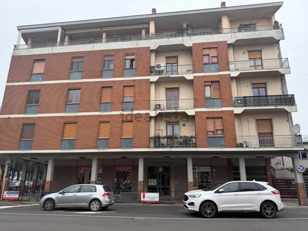 appartamento in vendita a Romano di Lombardia in zona Piscine