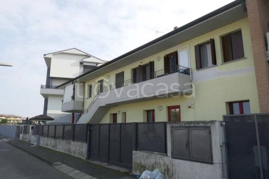 ufficio in vendita a Romano di Lombardia