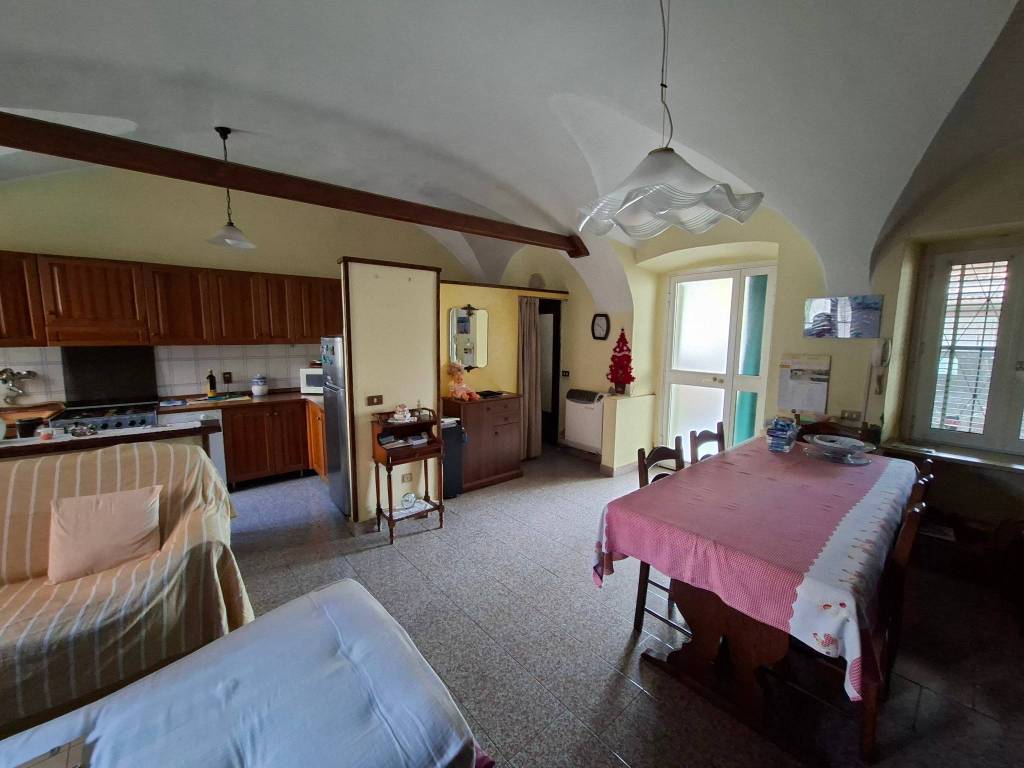 casa indipendente in vendita a Romano di Lombardia