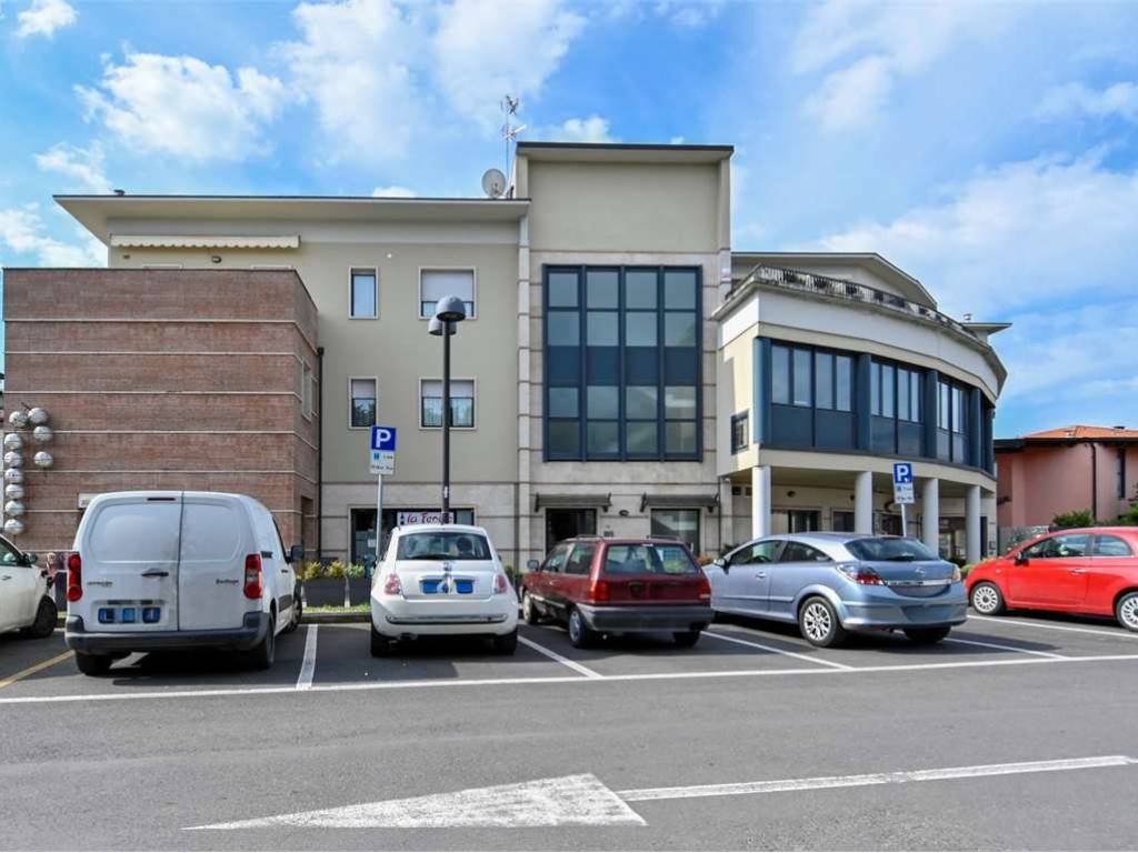 appartamento in vendita a Romano di Lombardia in zona Piscine