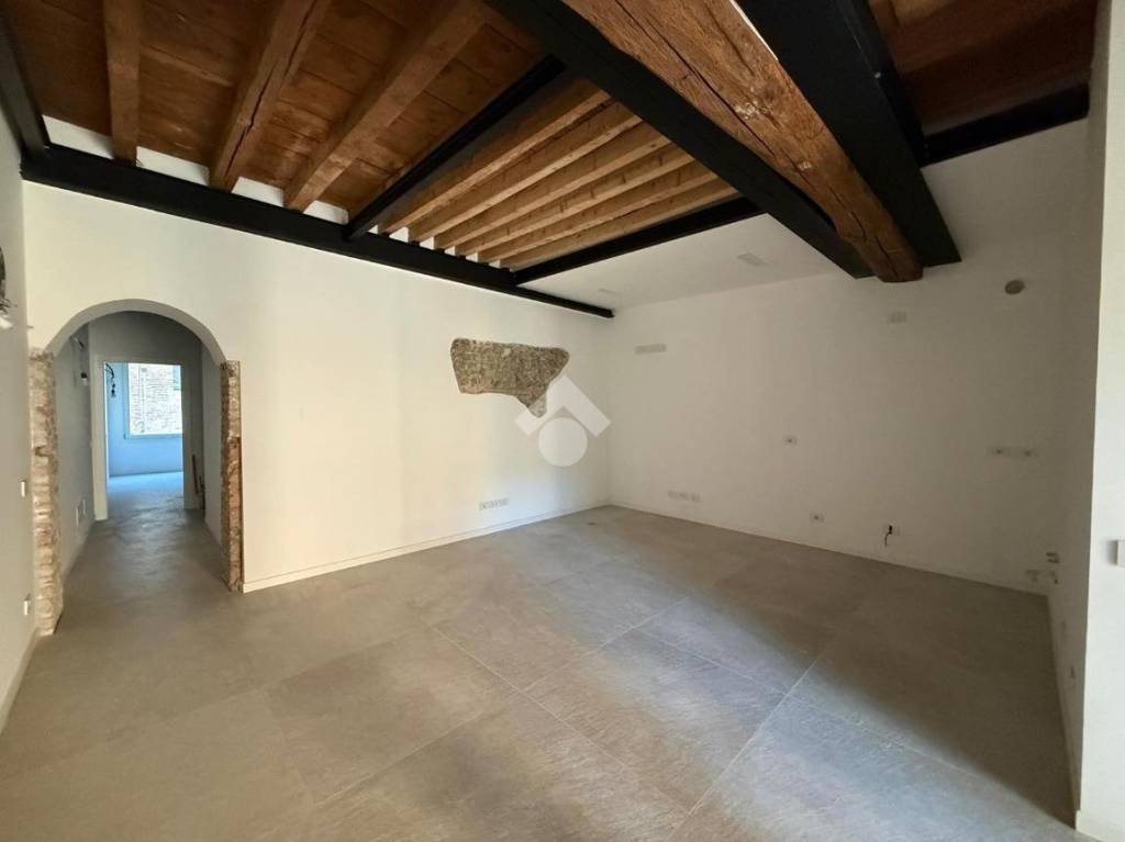 appartamento in vendita a Romano di Lombardia in zona Piscine
