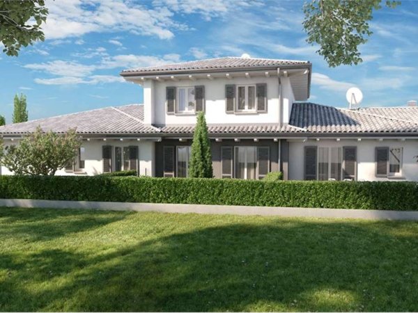 appartamento in vendita a Romano di Lombardia in zona Piscine
