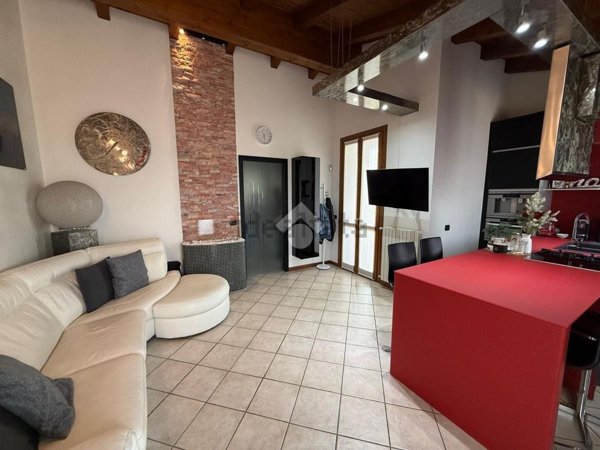 appartamento in vendita a Romano di Lombardia in zona Piscine