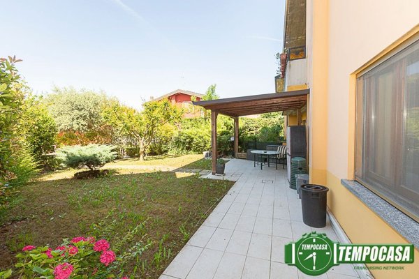 appartamento in vendita a Romano di Lombardia in zona Piscine