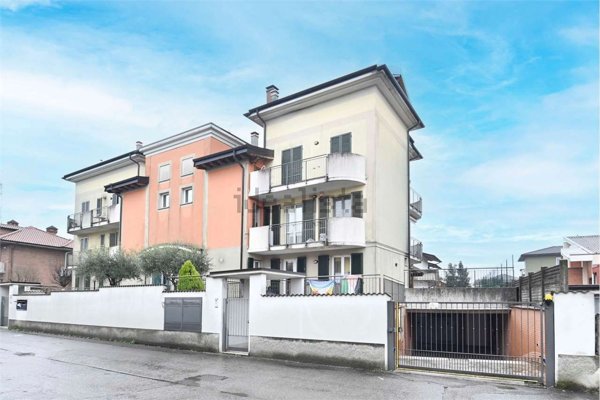 appartamento in vendita a Romano di Lombardia in zona Albarotto