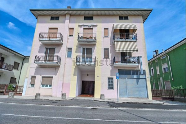 appartamento in vendita a Romano di Lombardia in zona Piscine