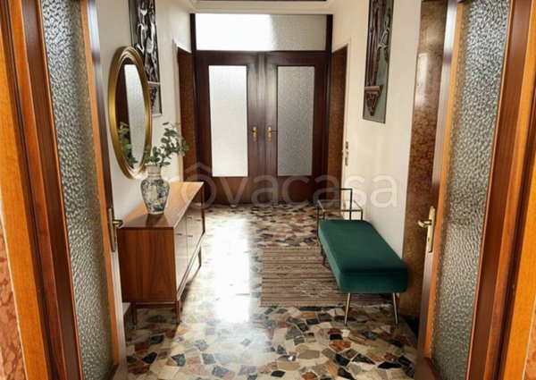 appartamento in vendita a Romano di Lombardia in zona Piscine