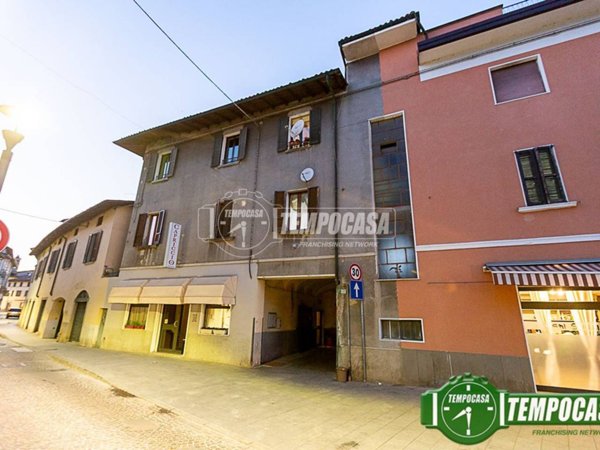 appartamento in vendita a Romano di Lombardia in zona Piscine