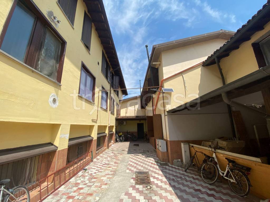 appartamento in vendita a Romano di Lombardia in zona Cappuccini