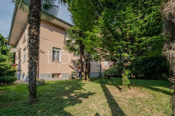 casa indipendente in vendita a Romano di Lombardia