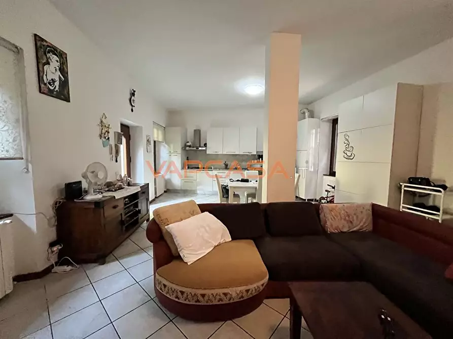 casa indipendente in vendita a Romano di Lombardia in zona Piscine