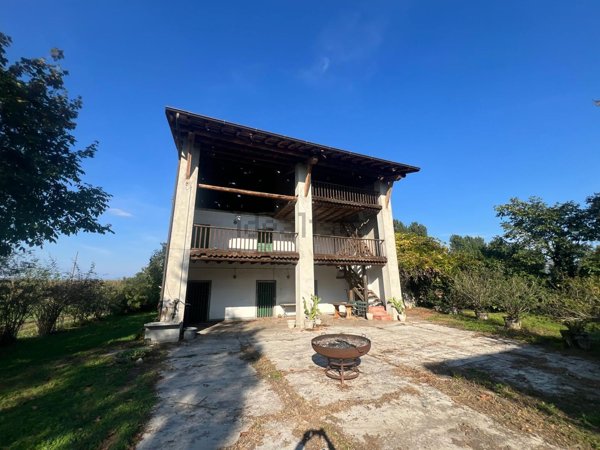 casa indipendente in vendita a Romano di Lombardia