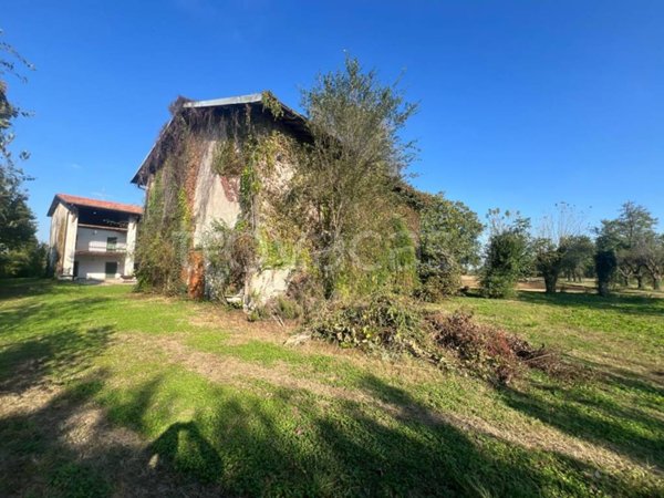 casa indipendente in vendita a Romano di Lombardia
