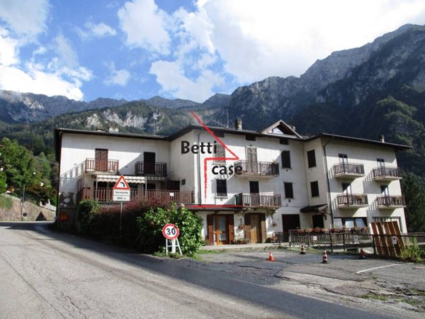 appartamento in vendita a Roncobello in zona Bordogna