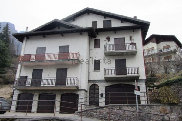 appartamento in vendita a Roncobello