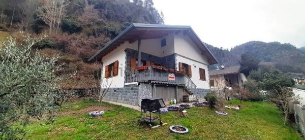 casa indipendente in vendita a Roncobello