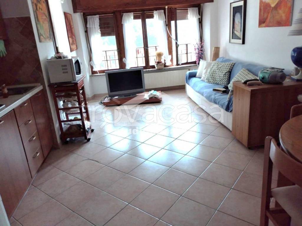 appartamento in vendita a Roncobello