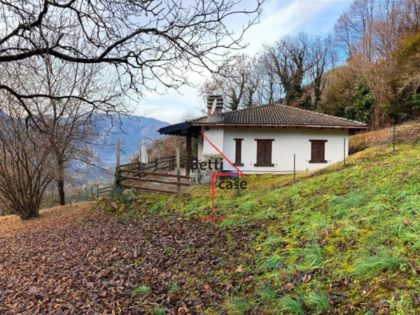 casa indipendente in vendita a Roncobello