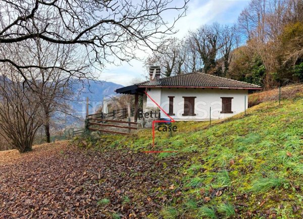 casa indipendente in vendita a Roncobello