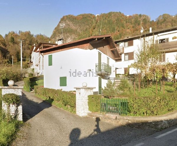 casa indipendente in vendita a Roncobello