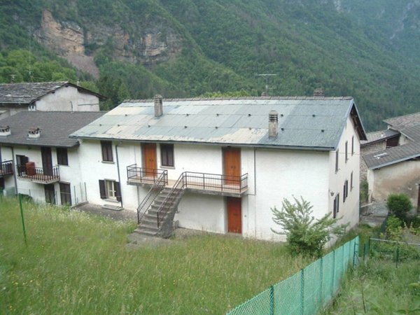 casa indipendente in vendita a Roncobello in zona Bordogna