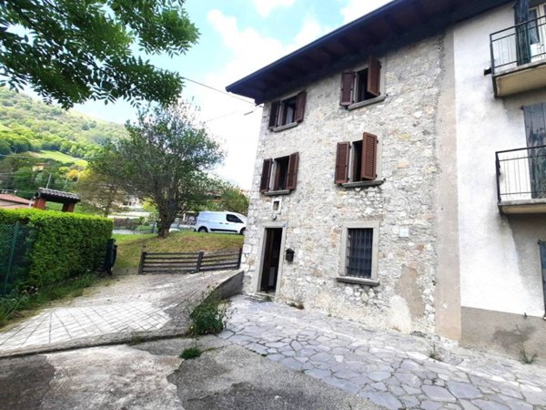casa indipendente in vendita a Roncola