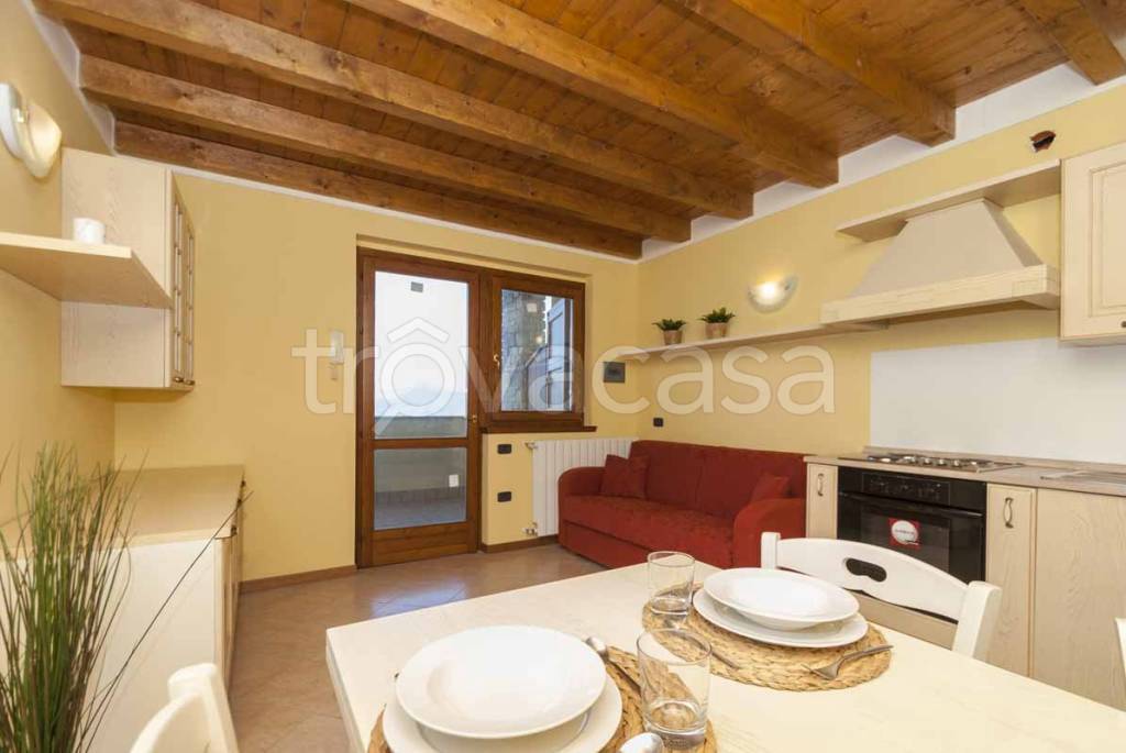 casa indipendente in vendita a Roncola