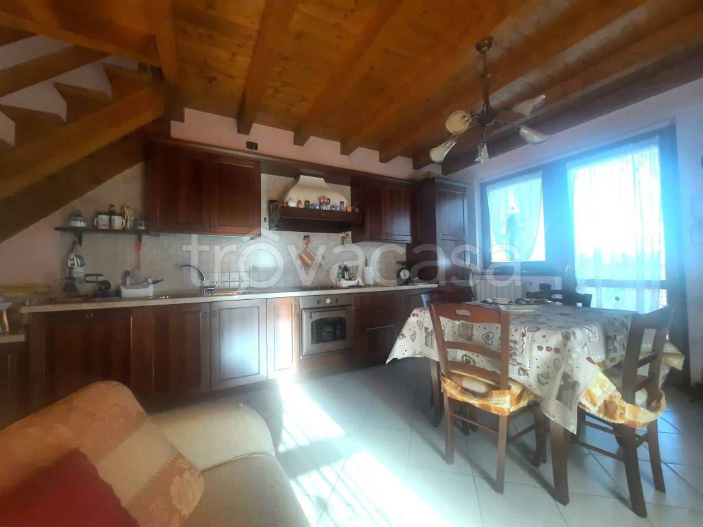 casa indipendente in vendita a Roncola