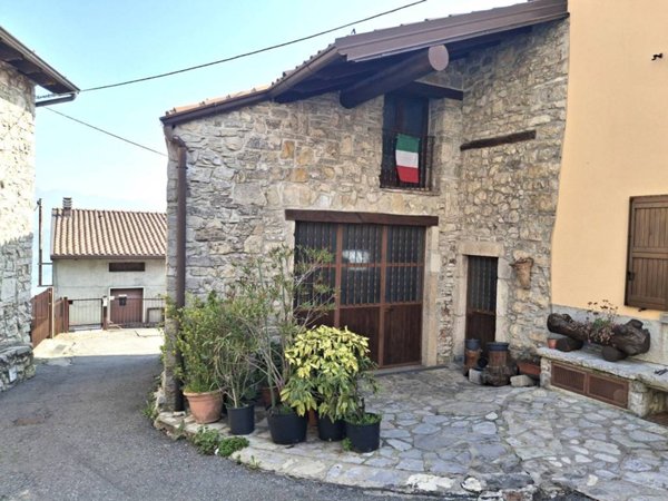 casa indipendente in vendita a Roncola
