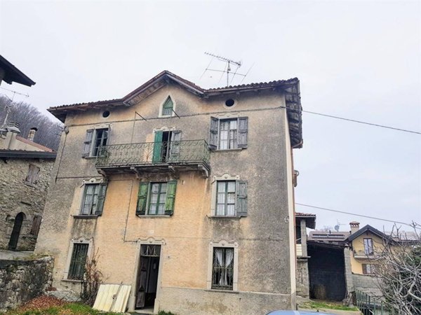 casale in vendita a Roncola