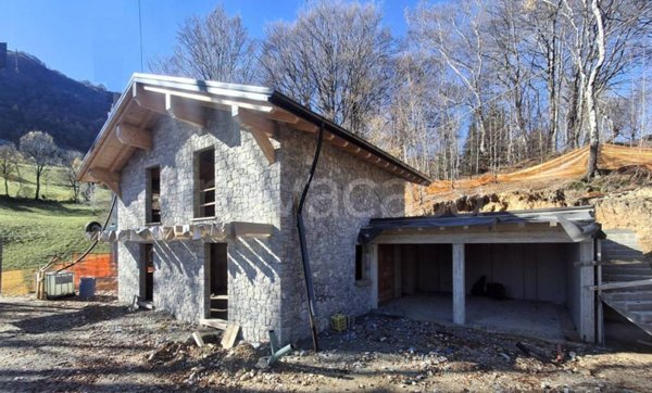 casa indipendente in vendita a Roncola