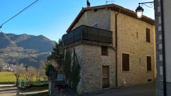 appartamento in vendita a Rota d'Imagna