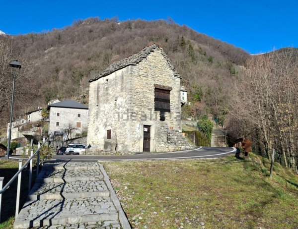 appartamento in vendita a Rota d'Imagna