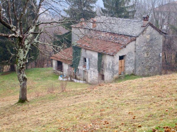 casale in vendita a Rota d'Imagna