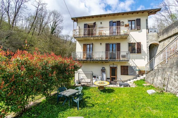 casa indipendente in vendita a Rota d'Imagna