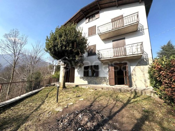 casa indipendente in vendita a Rota d'Imagna