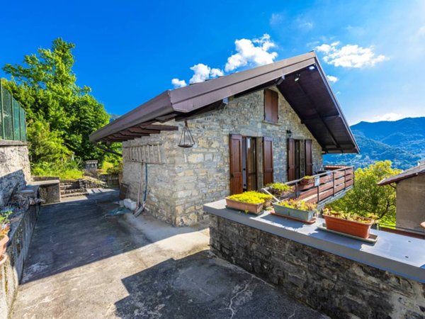 casa indipendente in vendita a Rota d'Imagna