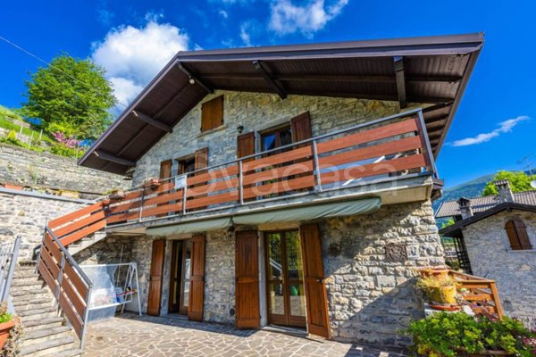 casa indipendente in vendita a Rota d'Imagna